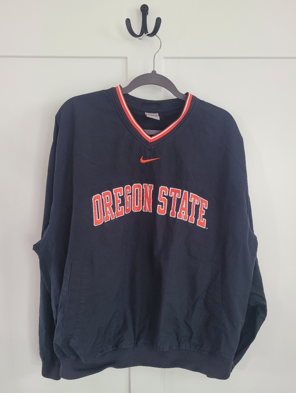 Oregon State Beavers V-Neck Pullover Windbreaker